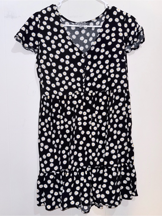 J for Justify Dresses & Skirts - J for Justify Black Daisy Floral Tiered Minidress Size M EUC